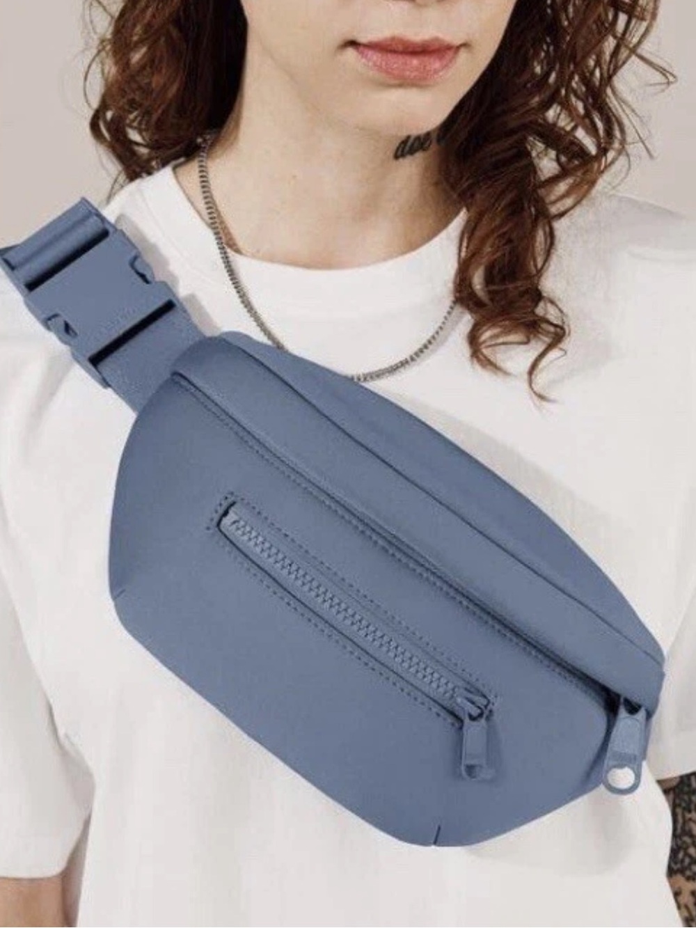 Dagne Dover Ace Neoprene Belt Bag / Fanny pack in ash blue — EUC
